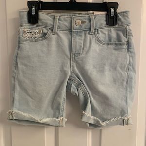 NWT-Girls SO Bermuda Light Wash Denim Shorts